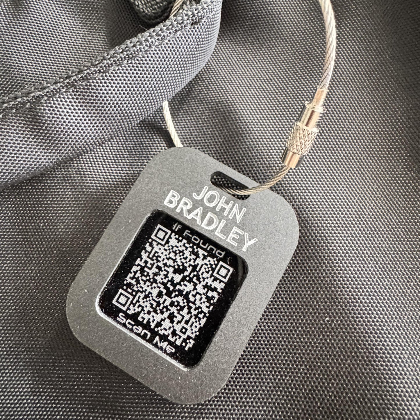 Luggage Tag | QR Code | Custom | 6mm in Matt Black with Grey Text