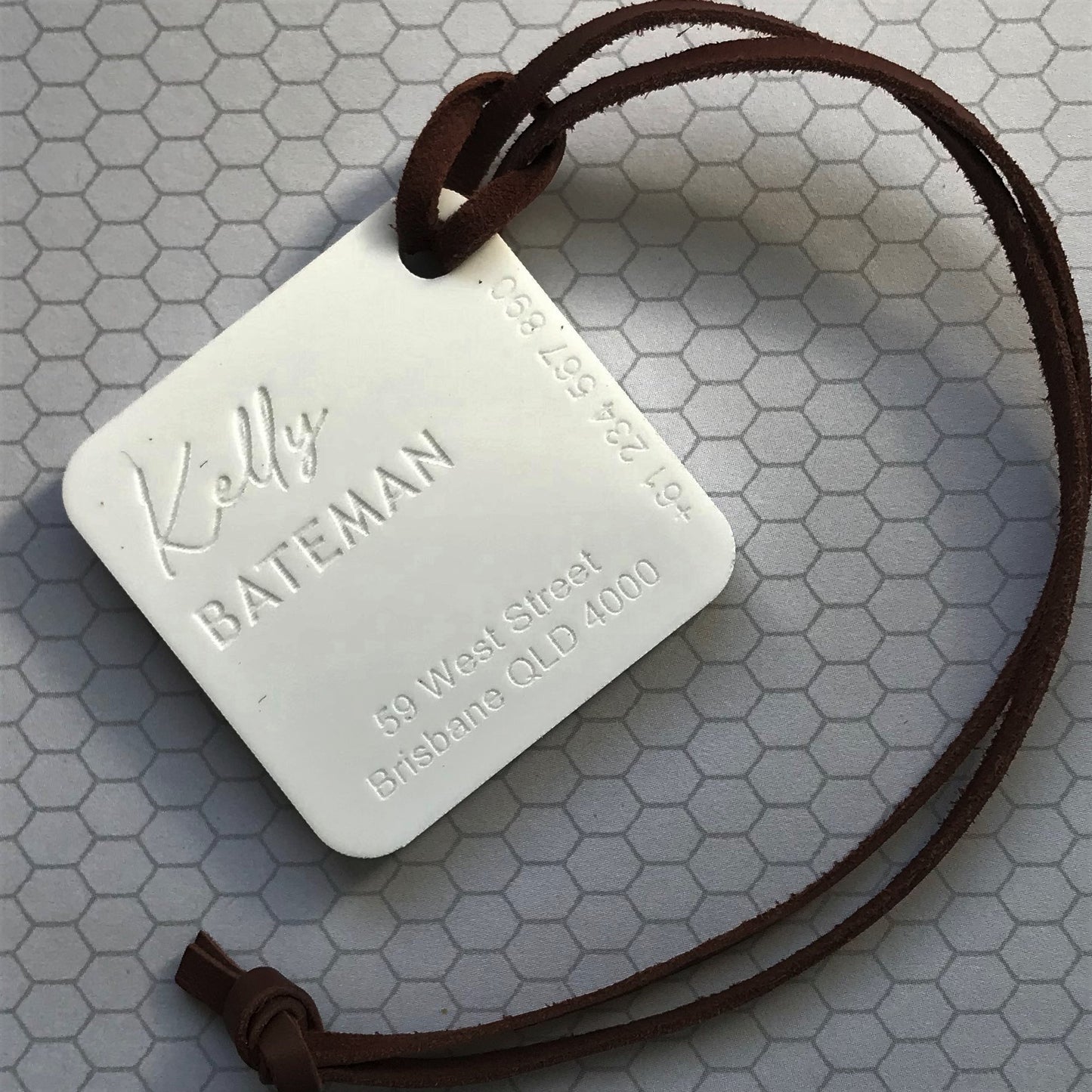Custom Luggage Tag | Discrete | 6mm in White | Personalized Luggage Tags | Wedding Placement Tags | Corporate Gift | Christmas Gift